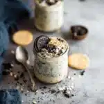 serving cookies and cream overnight oats