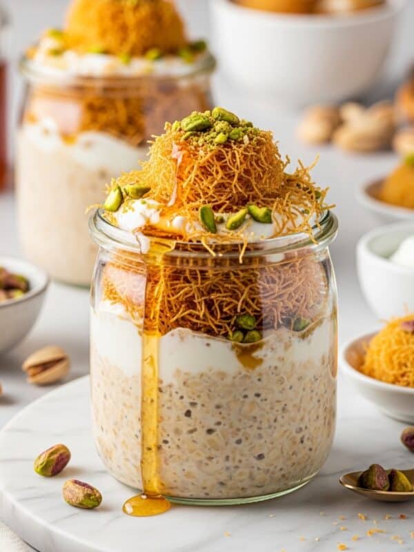 Dubai Knafeh Overnight Oats Recipe