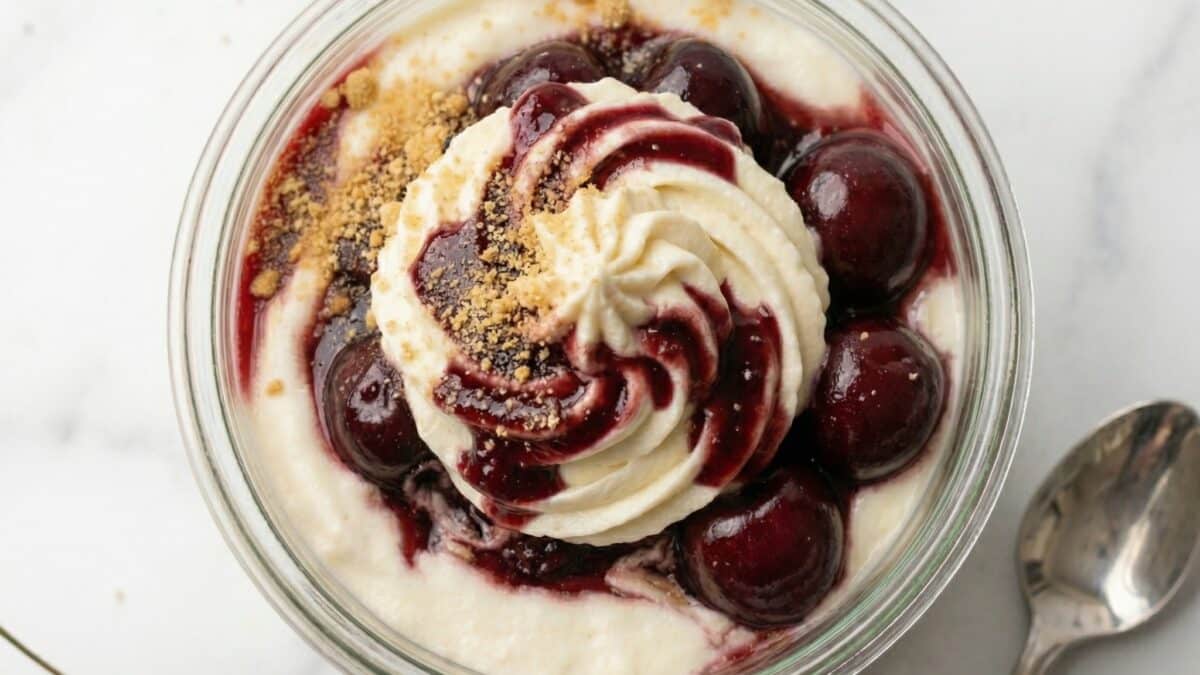 Cherry Cheesecake Overnight Oats Recipe